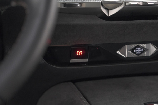 DS DS 4 PureTech 130 EAT8 Performance Line | Camera | Apple Carplay | Alcantara® bekleding | Parkeersensensoren