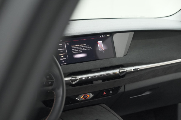 DS DS 4 PureTech 130 EAT8 Performance Line | Camera | Apple Carplay | Alcantara® bekleding | Parkeersensensoren