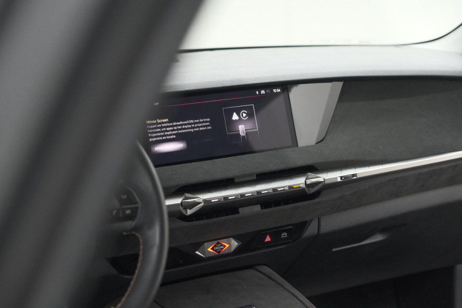 DS DS 4 PureTech 130 EAT8 Performance Line | Camera | Apple Carplay | Alcantara® bekleding | Parkeersensensoren