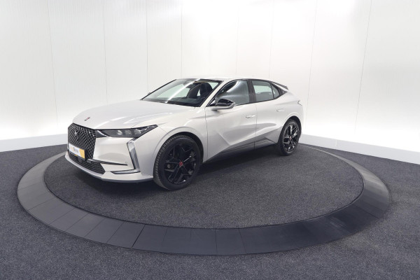DS DS 4 PureTech 130 EAT8 Performance Line | Camera | Apple Carplay | Alcantara® bekleding | Parkeersensensoren