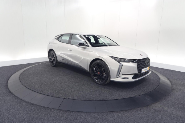 DS DS 4 PureTech 130 EAT8 Performance Line | Camera | Apple Carplay | Alcantara® bekleding | Parkeersensensoren