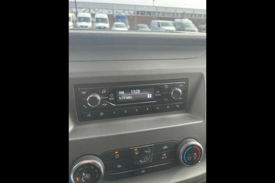 Ford Transit Custom 320 2.0 TDCI L2H1 DC*A/C*CRUISE*HAAK*TEL*