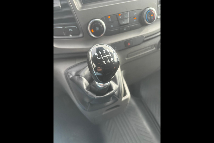 Ford Transit Custom 320 2.0 TDCI L2H1 DC*A/C*CRUISE*HAAK*TEL*