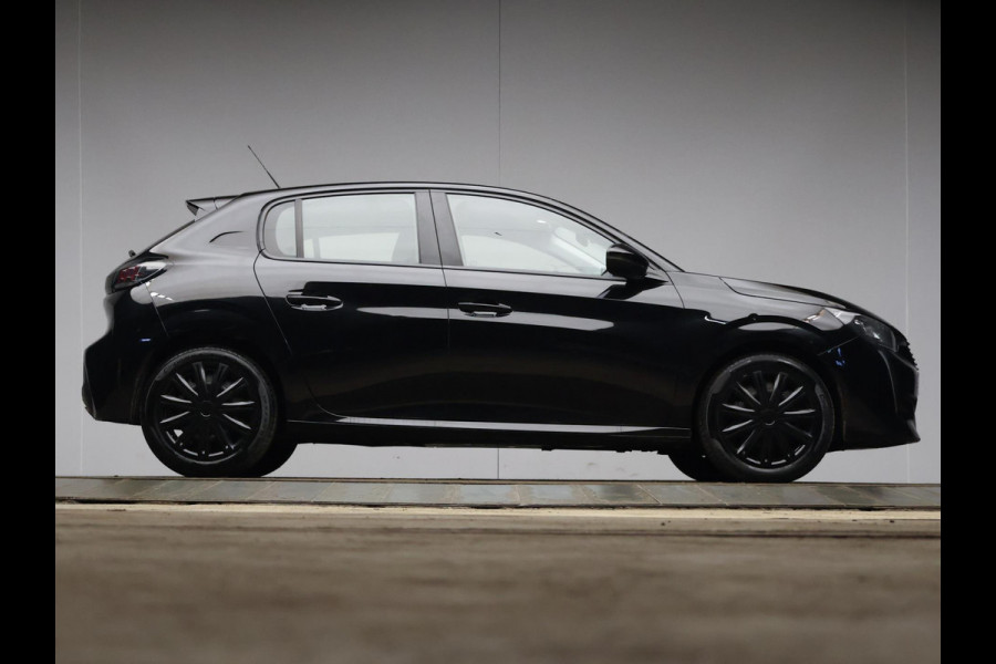 Peugeot 208 1.2 PureTech Active Black Edition Sport (APPLE CARPLAY,NAVI,CRUISE,LED,ELEKTRISCH PAKKET,SPORTSTOELEN,NETTE STAAT)