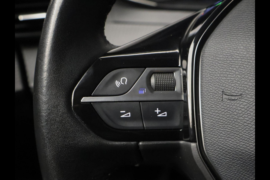 Peugeot 208 1.2 PureTech Active Black Edition Sport (APPLE CARPLAY,NAVI,CRUISE,LED,ELEKTRISCH PAKKET,SPORTSTOELEN,NETTE STAAT)