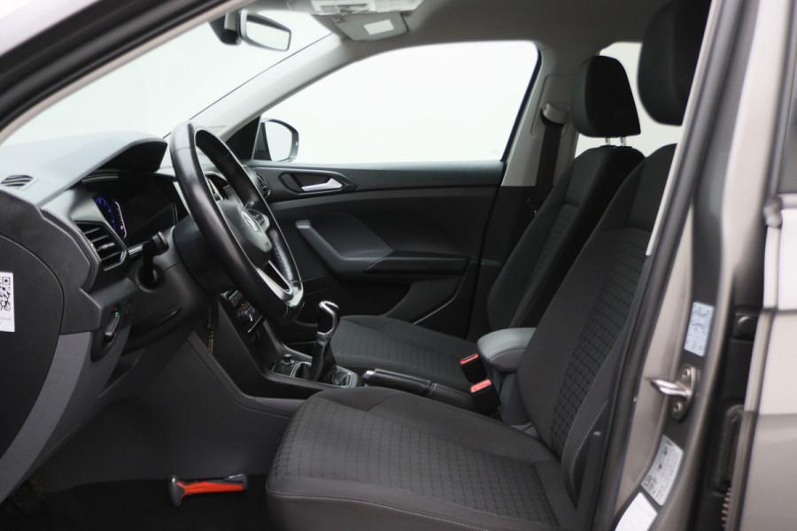 Volkswagen T-Cross 1.0 TSI Life Virtual Cockpit, Climate, ACC, Rijstrooksensor, Apple Carplay, PDC, 17''