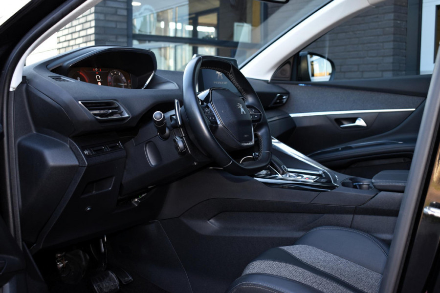 Peugeot 5008 1.2 PureTech 130PK Aut. Allure | 7 Zits | Navi | Panodak | Camera | Incl. garantie