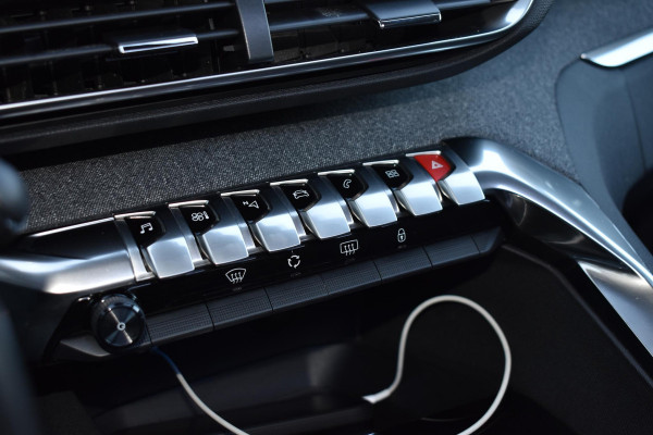 Peugeot 5008 1.2 PureTech 130PK Aut. Allure | 7 Zits | Navi | Panodak | Camera | Incl. garantie