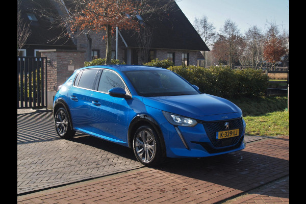 Peugeot e-208 EV Blue Lease Allure 50 kWh | SOH 90% | Camera | Apple Carplay | Cruise Control | NL-Auto |