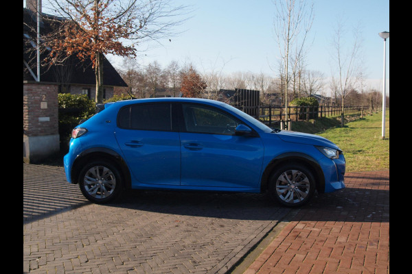 Peugeot e-208 EV Blue Lease Allure 50 kWh | SOH 90% | Camera | Apple Carplay | Cruise Control | NL-Auto |