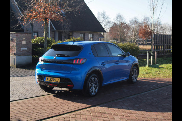 Peugeot e-208 EV Blue Lease Allure 50 kWh | SOH 90% | Camera | Apple Carplay | Cruise Control | NL-Auto |