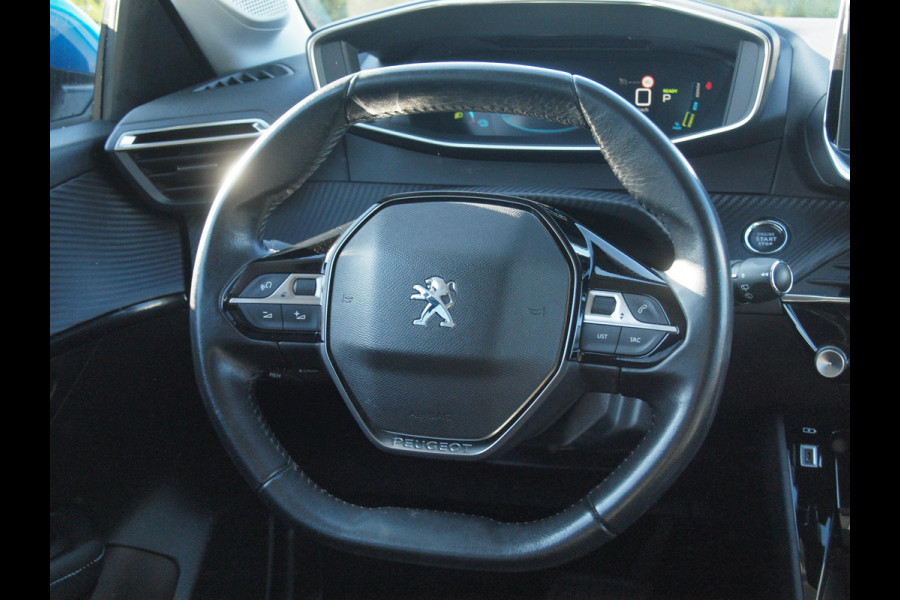 Peugeot e-208 EV Blue Lease Allure 50 kWh | SOH 90% | Camera | Apple Carplay | Cruise Control | NL-Auto |