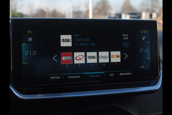 Peugeot e-208 EV Blue Lease Allure 50 kWh | SOH 90% | Camera | Apple Carplay | Cruise Control | NL-Auto |