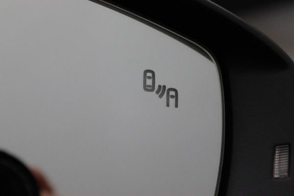 Volkswagen T-Cross 1.0 TSI Life Virtual Cockpit, Climate, ACC, Rijstrooksensor, Apple Carplay, PDC, 17''