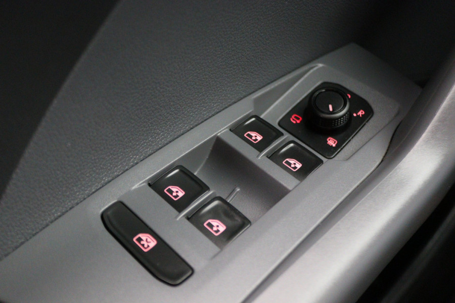 Volkswagen T-Cross 1.0 TSI Life Virtual Cockpit, Climate, ACC, Rijstrooksensor, Apple Carplay, PDC, 17''