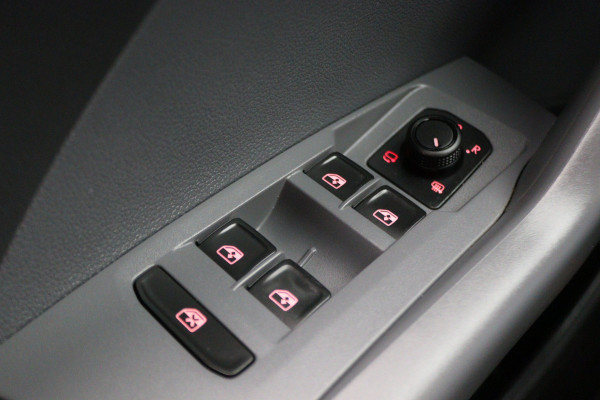 Volkswagen T-Cross 1.0 TSI Life Virtual Cockpit, Climate, ACC, Rijstrooksensor, Apple Carplay, PDC, 17''