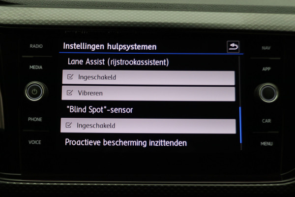 Volkswagen T-Cross 1.0 TSI Life Virtual Cockpit, Climate, ACC, Rijstrooksensor, Apple Carplay, PDC, 17''