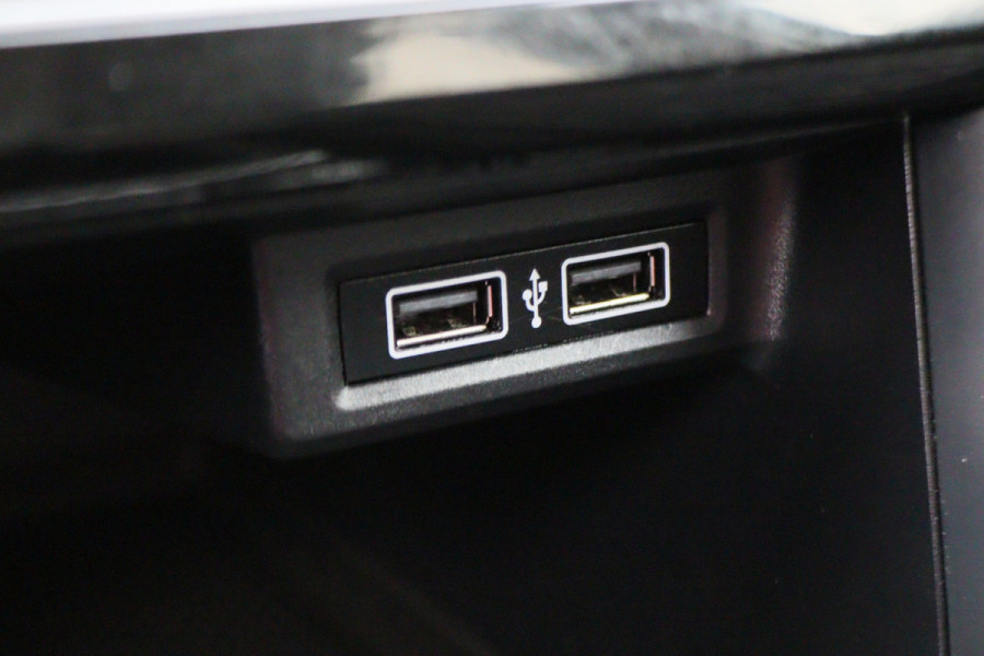 Volkswagen T-Cross 1.0 TSI Life Virtual Cockpit, Climate, ACC, Rijstrooksensor, Apple Carplay, PDC, 17''