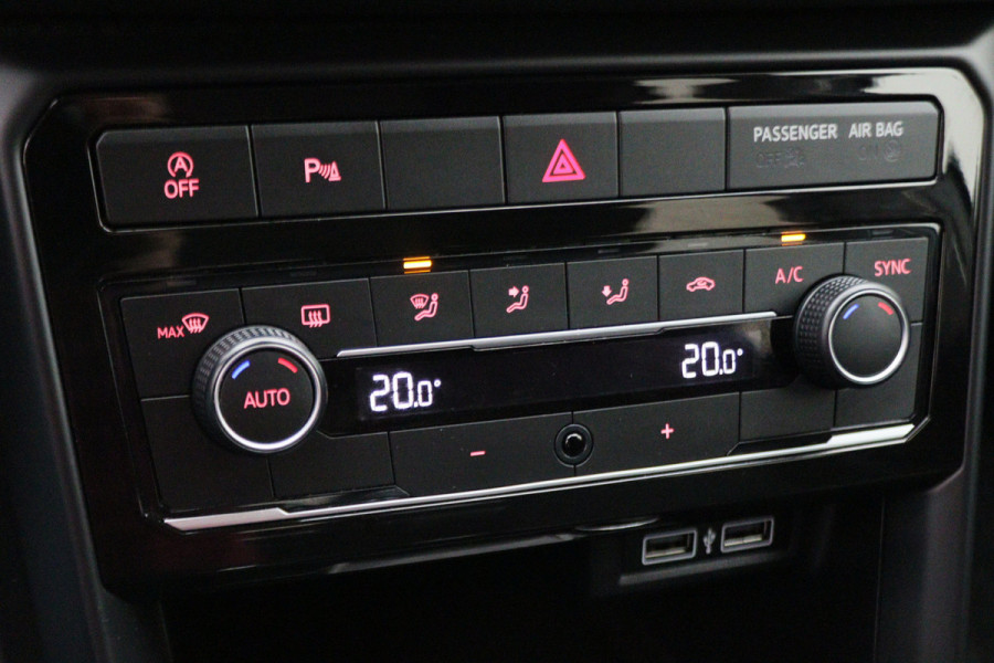 Volkswagen T-Cross 1.0 TSI Life Virtual Cockpit, Climate, ACC, Rijstrooksensor, Apple Carplay, PDC, 17''