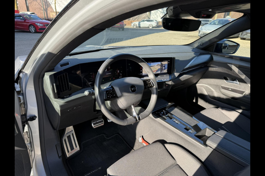 Opel Astra Electric 54 kWh GS | 3-FASE | SOH 95% | AFNEEMBARE TREKHAAK | NET ONDERHOUD GEHAD / DIRECT LEVERBAAR | STOEL- & STUURVERWARMING | 360° CAMERA | ORIGINEEL NL AUTO |