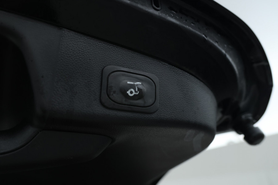 Ford FOCUS Wagon 1.5 EcoBlue Vignale Volleder, Panorama, Climate,