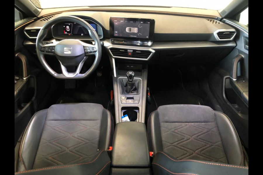 Seat Leon 1.0 TSI FR Launch Edition - Navi - Climate - Trekhaak - Org.NL