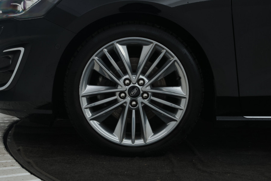 Ford FOCUS Wagon 1.5 EcoBlue Vignale Volleder, Panorama, Climate,