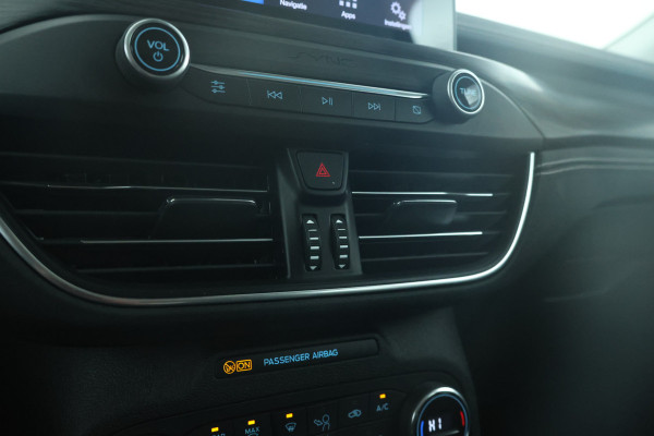Ford FOCUS Wagon 1.5 EcoBlue Vignale Volleder, Panorama, Climate,
