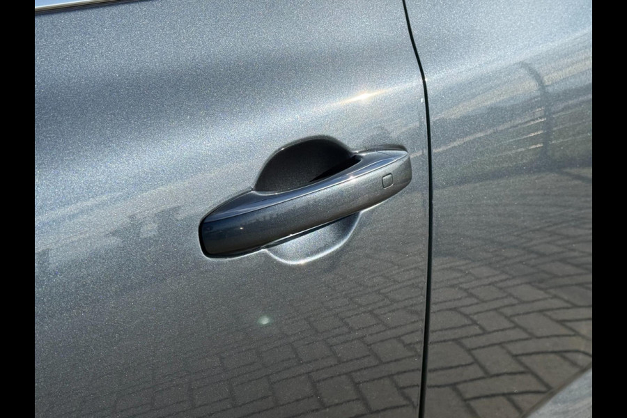 Renault Mégane Estate 1.3 TCe 140 Techno | Camera | PDC | Keyless | Lane assist