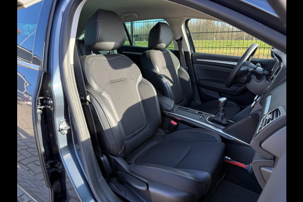 Renault Mégane Estate 1.3 TCe 140 Techno | Camera | PDC | Keyless | Lane assist