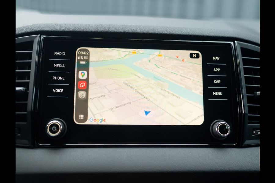 Škoda Karoq 1.5 TSI ACT Sportline Business | Trekhaak wegkl. | Camera | Prijs Rijklaar!!