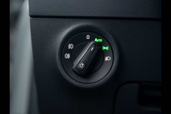 Škoda Karoq 1.5 TSI ACT Sportline Business | Trekhaak wegkl. | Camera | Prijs Rijklaar!!