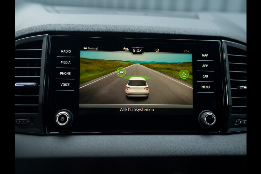 Škoda Karoq 1.5 TSI ACT Sportline Business | Trekhaak wegkl. | Camera | Prijs Rijklaar!!