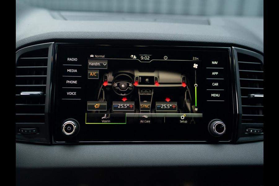 Škoda Karoq 1.5 TSI ACT Sportline Business | Trekhaak wegkl. | Camera | Prijs Rijklaar!!