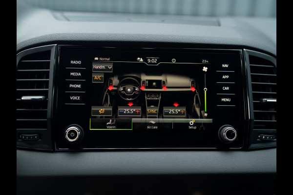 Škoda Karoq 1.5 TSI ACT Sportline Business | Trekhaak wegkl. | Camera | Prijs Rijklaar!!