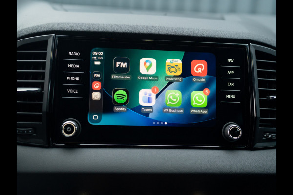 Škoda Karoq 1.5 TSI ACT Sportline Business | Trekhaak wegkl. | Camera | Prijs Rijklaar!!