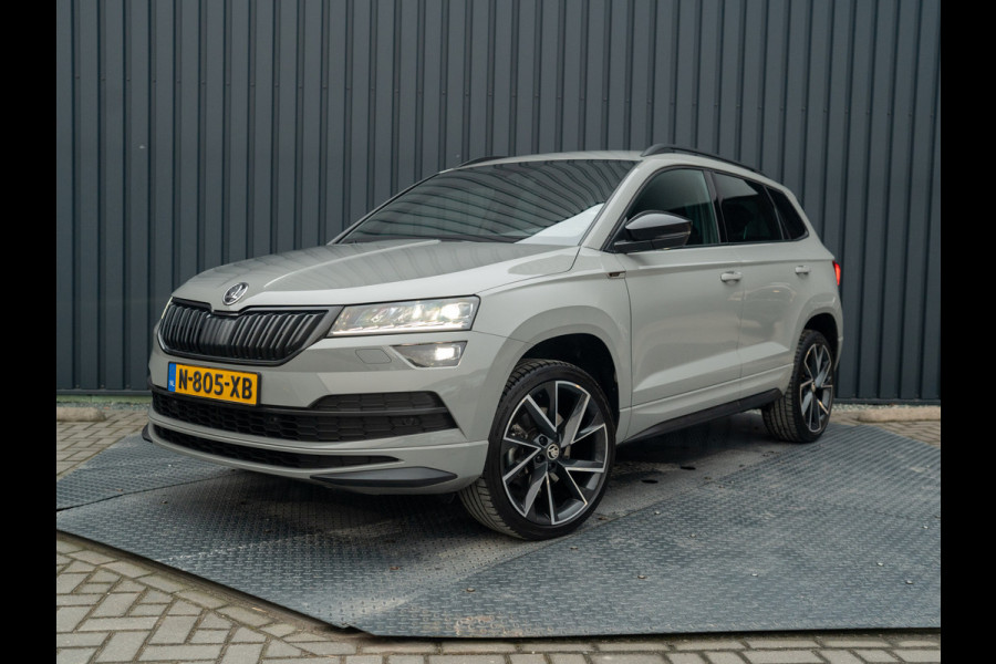 Škoda Karoq 1.5 TSI ACT Sportline Business | Trekhaak wegkl. | Camera | Prijs Rijklaar!!