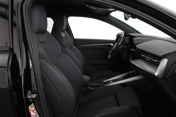 Audi A3 Sportback 35 TFSI S line edition > Full S line/Matrix-LED/Black-Optiek/19inch/Mythoszwart metallic