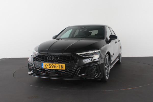 Audi A3 Sportback 35 TFSI S line edition > Full S line/Matrix-LED/Black-Optiek/19inch/Mythoszwart metallic