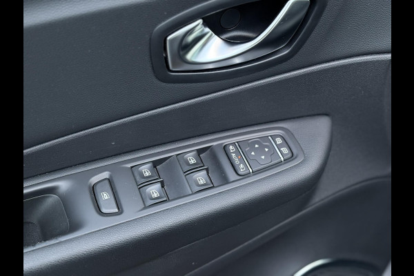 Renault Captur 1.3 TCe Intens | Pano, Navi, PDC, Trekhaak, Cruise, Climate | Dealeronderhouden | NAP |