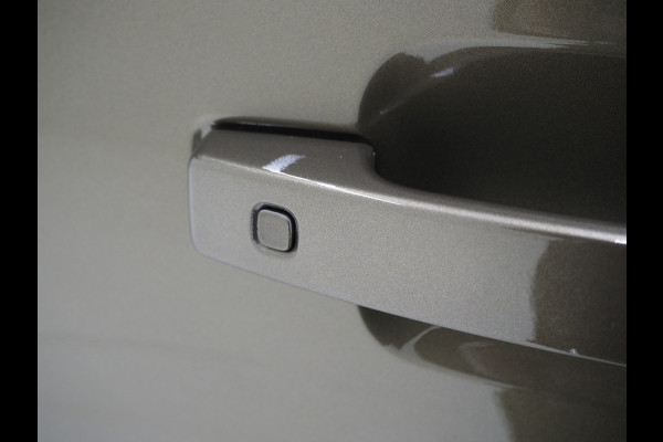 Land Rover Defender 110 2.0 P400e SE | PIVI Pro | Meridian | Keyless | 360 | Trekhaak | Memory | Leder | Dodehoek | Carplay