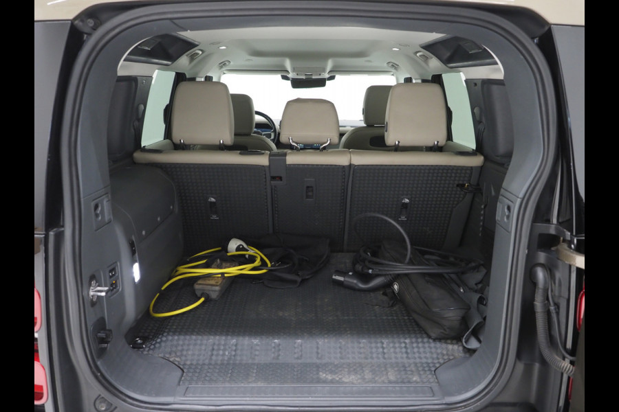 Land Rover Defender 110 2.0 P400e SE | PIVI Pro | Meridian | Keyless | 360 | Trekhaak | Memory | Leder | Dodehoek | Carplay