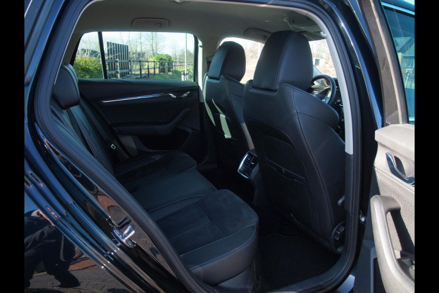 Škoda Octavia Combi 1.0 e-TSI Business Edition Plus | Head-Up Display | Sfeerverlichting | Automaat | Cruise Control | Apple Carplay | Parkeersensoren |