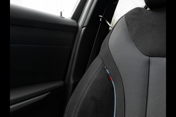 BMW 3 Serie Touring 330e xDrive - M-Sport - LCI 2 - Memoryzetel - Head-up - Driving + Parking Ass