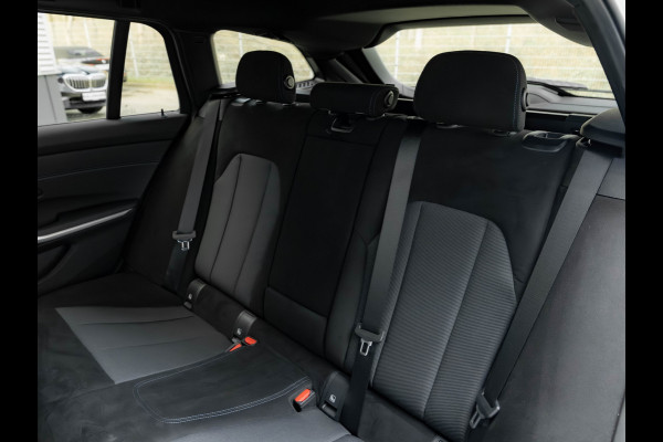 BMW 3 Serie Touring 330e xDrive - M-Sport - LCI 2 - Memoryzetel - Head-up - Driving + Parking Ass