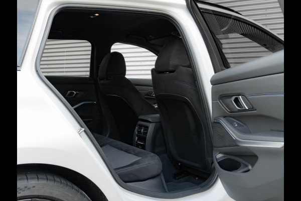 BMW 3 Serie Touring 330e xDrive - M-Sport - LCI 2 - Memoryzetel - Head-up - Driving + Parking Ass