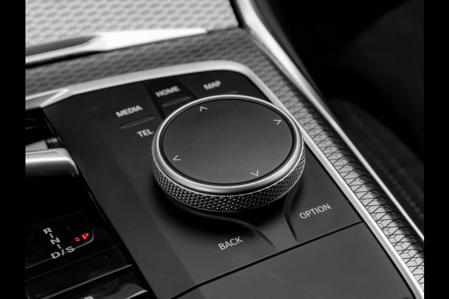 BMW 3 Serie Touring 330e xDrive - M-Sport - LCI 2 - Memoryzetel - Head-up - Driving + Parking Ass