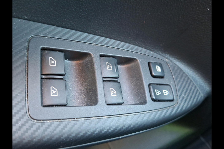 Mitsubishi Eclipse Cross 2.4 PHEV Intense+ Originele NL auto ! Trekhaak