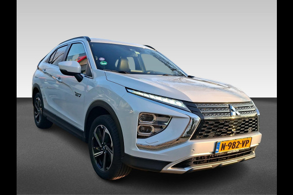 Mitsubishi Eclipse Cross 2.4 PHEV Intense+ Originele NL auto ! Trekhaak