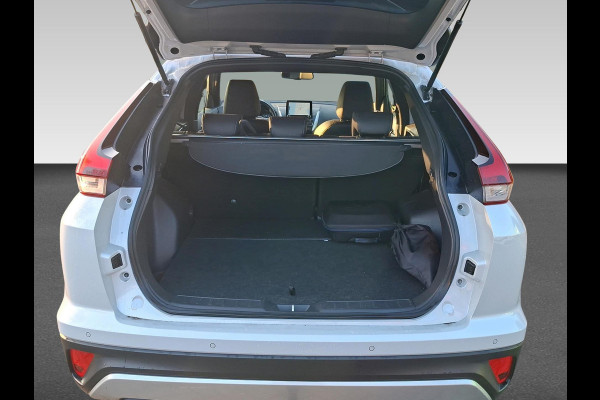 Mitsubishi Eclipse Cross 2.4 PHEV Intense+ Originele NL auto ! Trekhaak